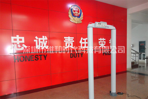 西夏公安局各巡警大隊(duì)采用6臺(tái)啟亞品牌CLASSIC進(jìn)口安檢門(mén)[圖文]