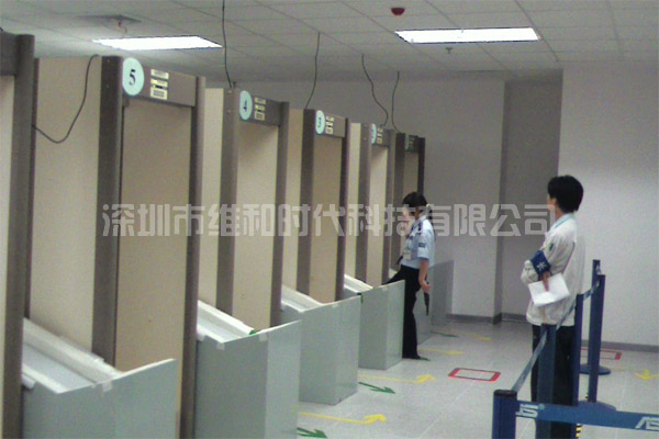 名碩電腦集團(tuán)采用5臺進(jìn)口安檢門[圖文]