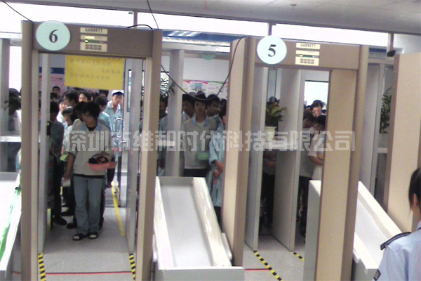 蓋瑞特CS5000型號(hào)安檢門(mén)廣泛應(yīng)用于工廠安檢防盜[圖]