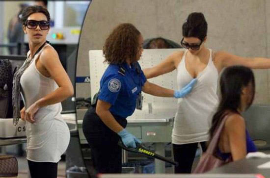 用圖片來解析美國機(jī)場金屬探測門檢測通道的嚴(yán)格安檢方式[圖]